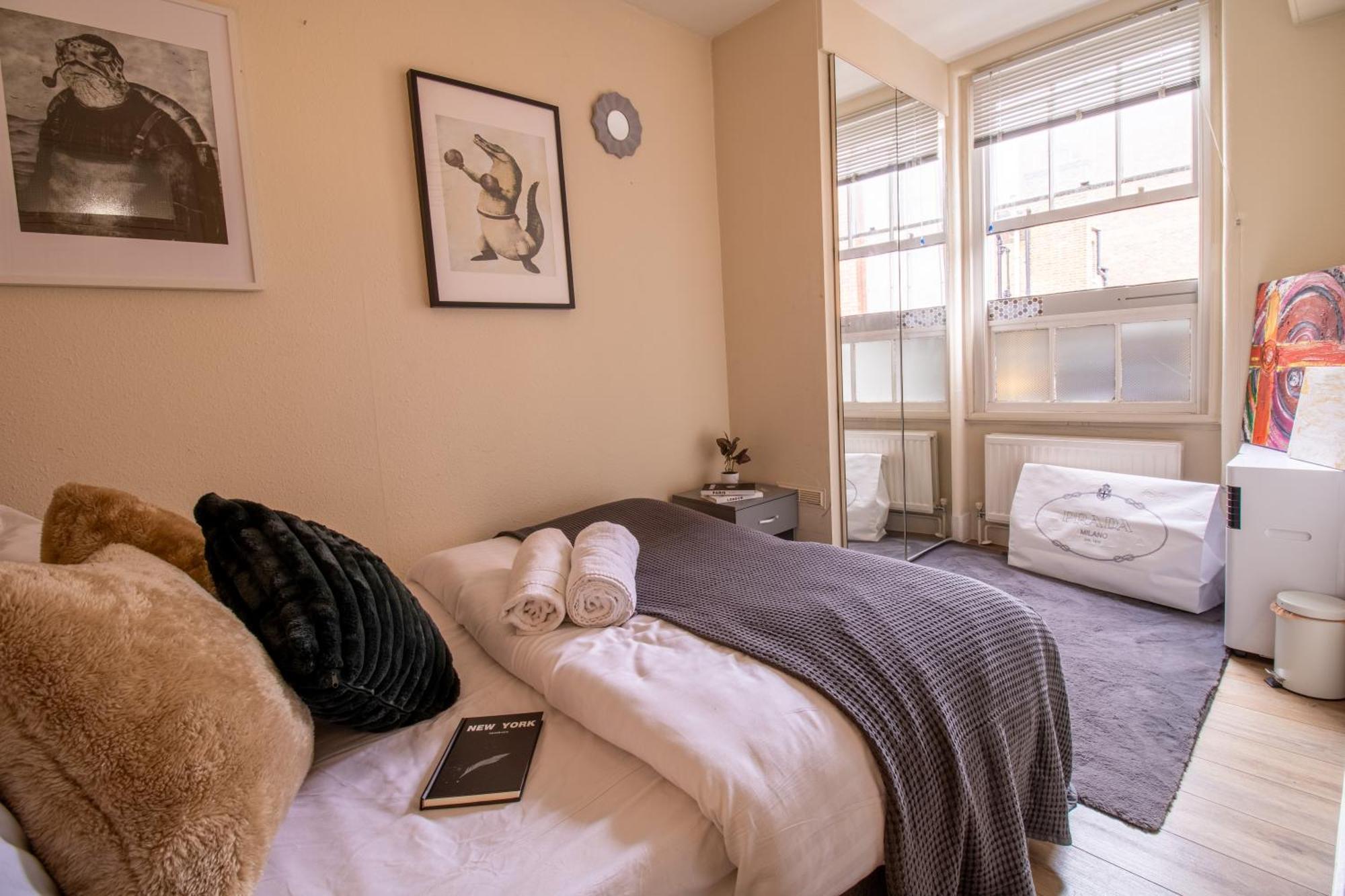 Cosy 2-Bedroom Apartment In Mayfair 8Cb - 4Th Floor No Elevator Londres Exterior foto